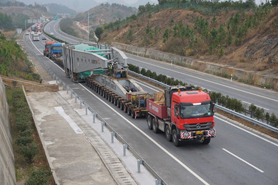 大件運輸保駕護航 江西贛州路政服務給力